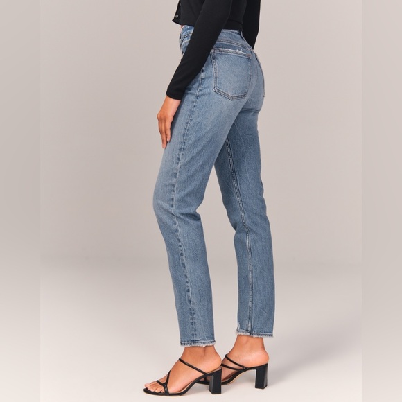 Abercrombie & fitch mom high rise jeans - Picture 2 of 6